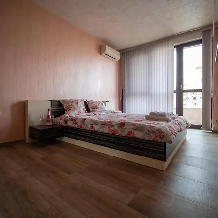 Boutique Maritsa Center With Garage *