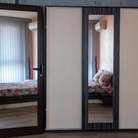 Boutique Maritsa Center With Garage * Plovdiv