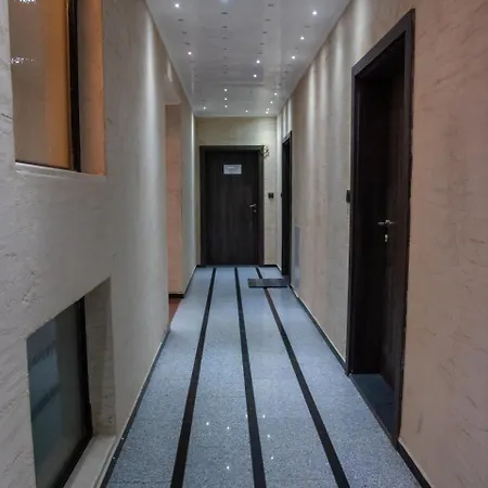 Boutique Maritsa Center With Garage Apartment *